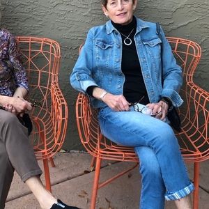 Meet your Posher, Nancy